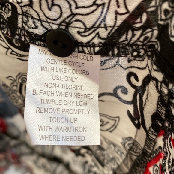 🖤♥️🤍 Sunny Leigh Macy’s Lightweight Crinkly Ruffles Buttons Feminine Romantic - Picture 6 of 13